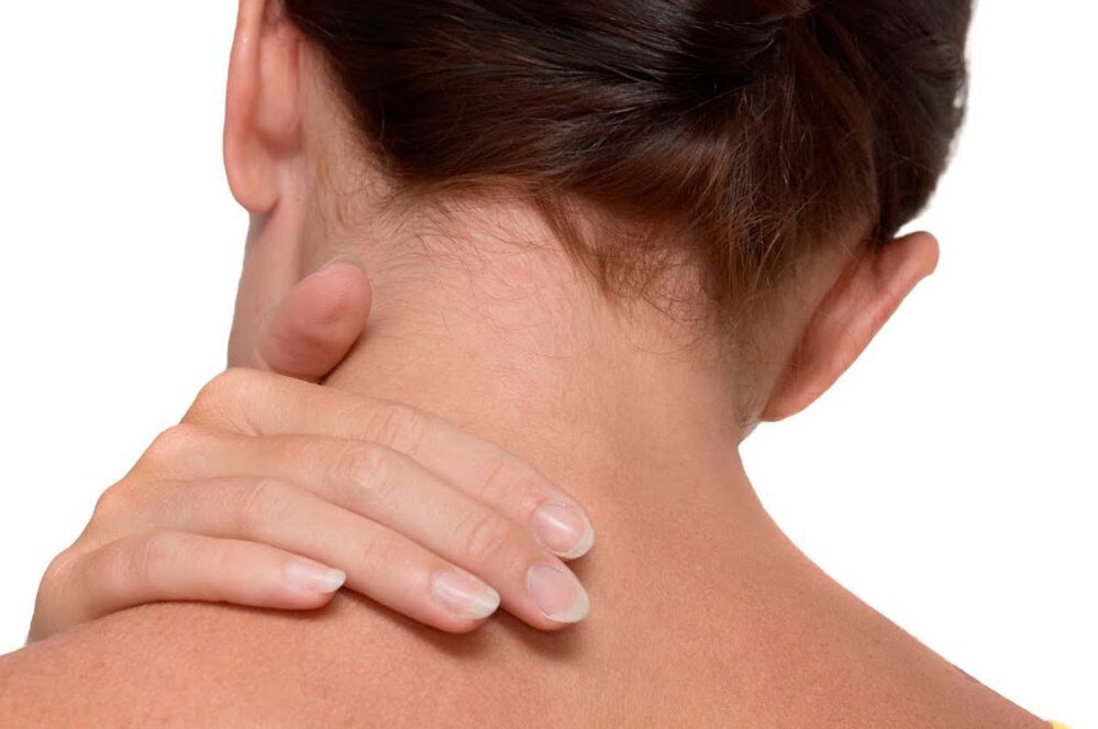 dor no pescoço devido à osteocondrose